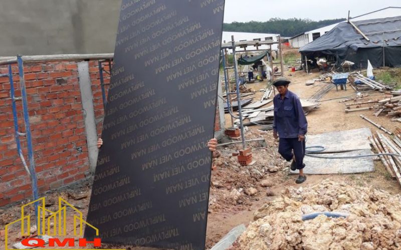 Vận chuyển ván ép coppha phủ phim