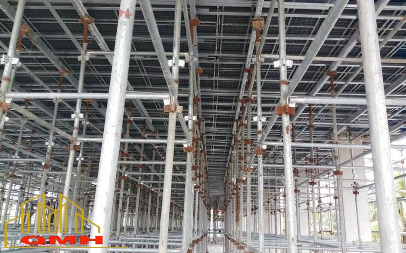 Cấu tạo hệ giàn giáo nêm gồm những gì?