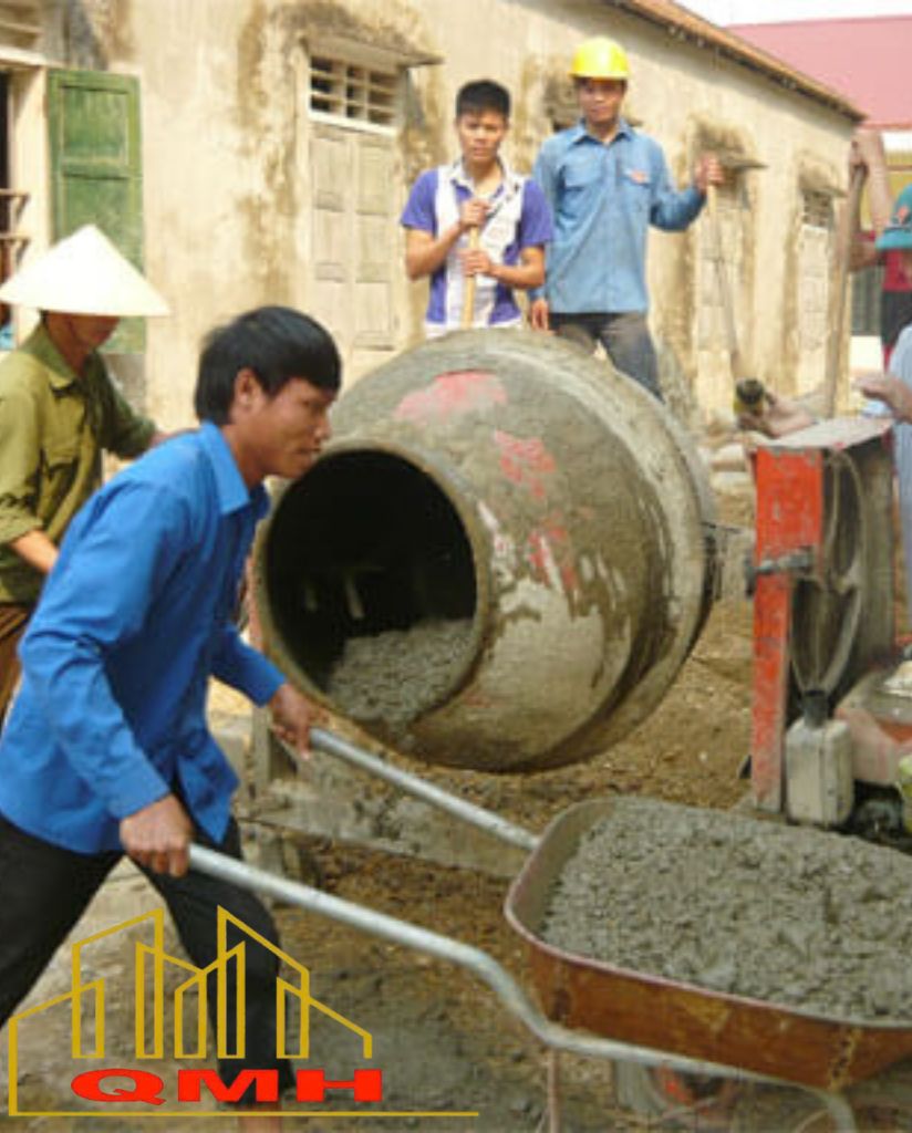 Máy trộn bê tông 250L tại công trình thực tế
