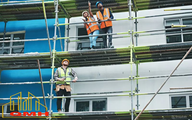 Sàn thao tác tạo không gian cho công nhân di chuyển dễ dàng