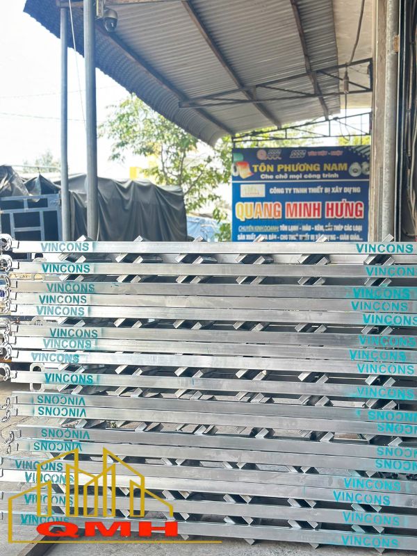 Thang giàn giáo xây dựng chất lượng Quang Minh Hưng