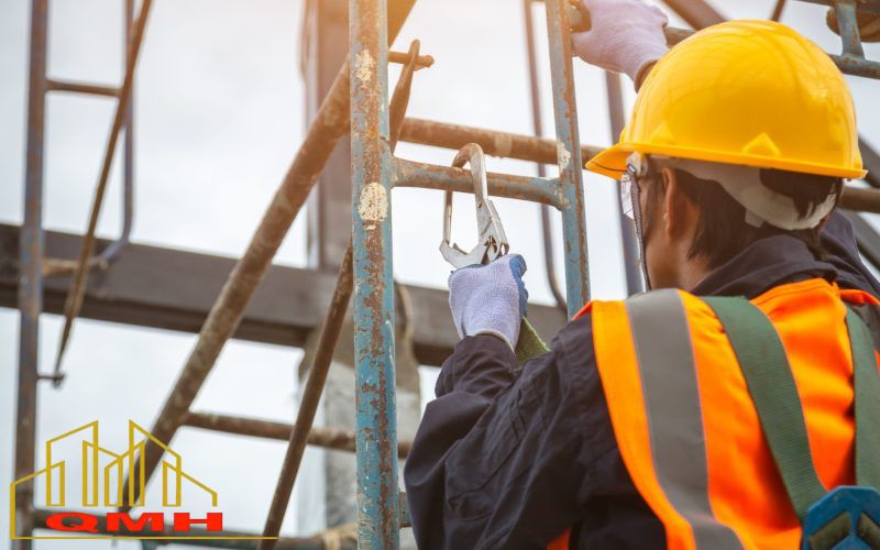 Tháo lắp giàn giáo đúng kỹ thuật để đảm bảo an toàn
